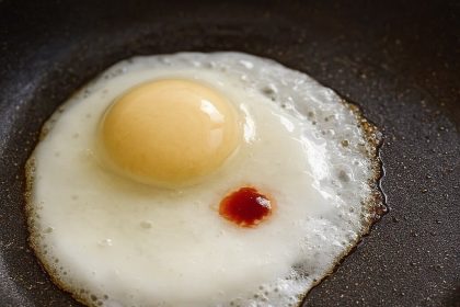 blood in egg