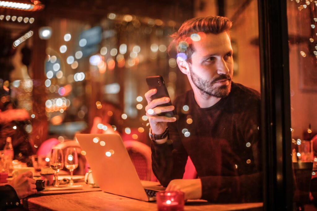 Signs A Leo Man Likes You Through Texting