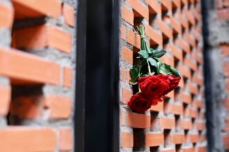 hanging roses upside down