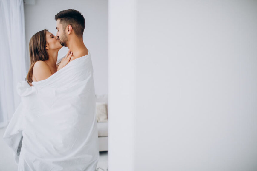 býk a panna v posteli