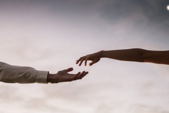 body language of libra man in love