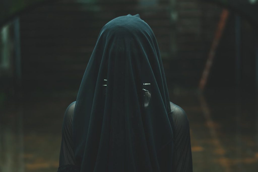 unseen actor position