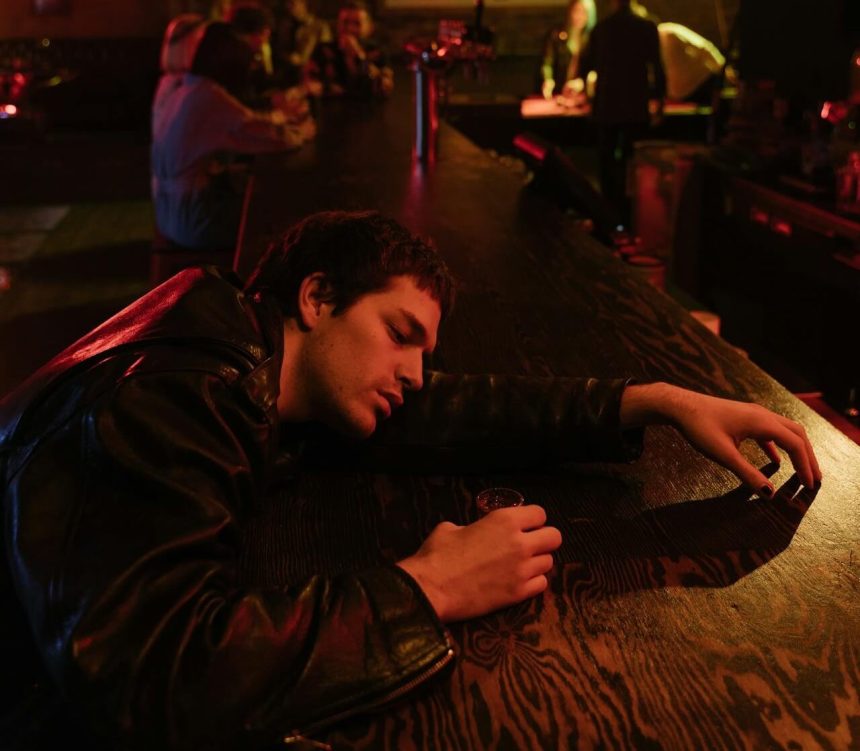 why do aquarius lose friends